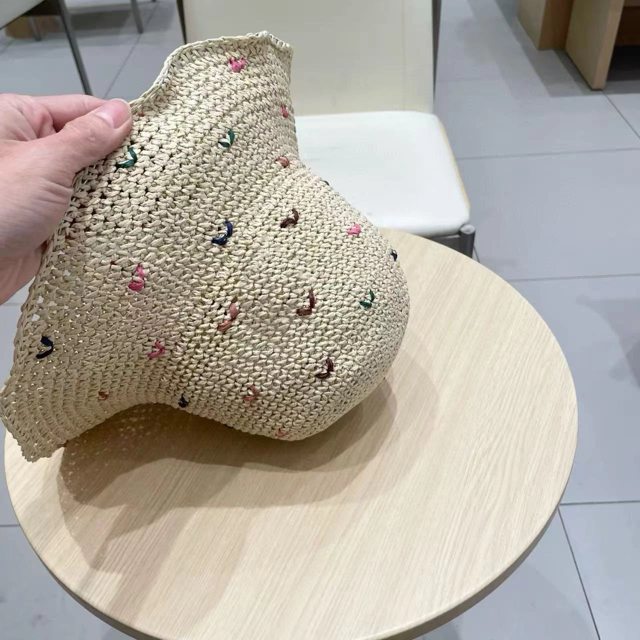 Colorful Braided Wide Brim Straw Hat for Women, 2025 Spring/Summer Oversized Flattering Beach Sun Hat with Fisherman Design Gift
