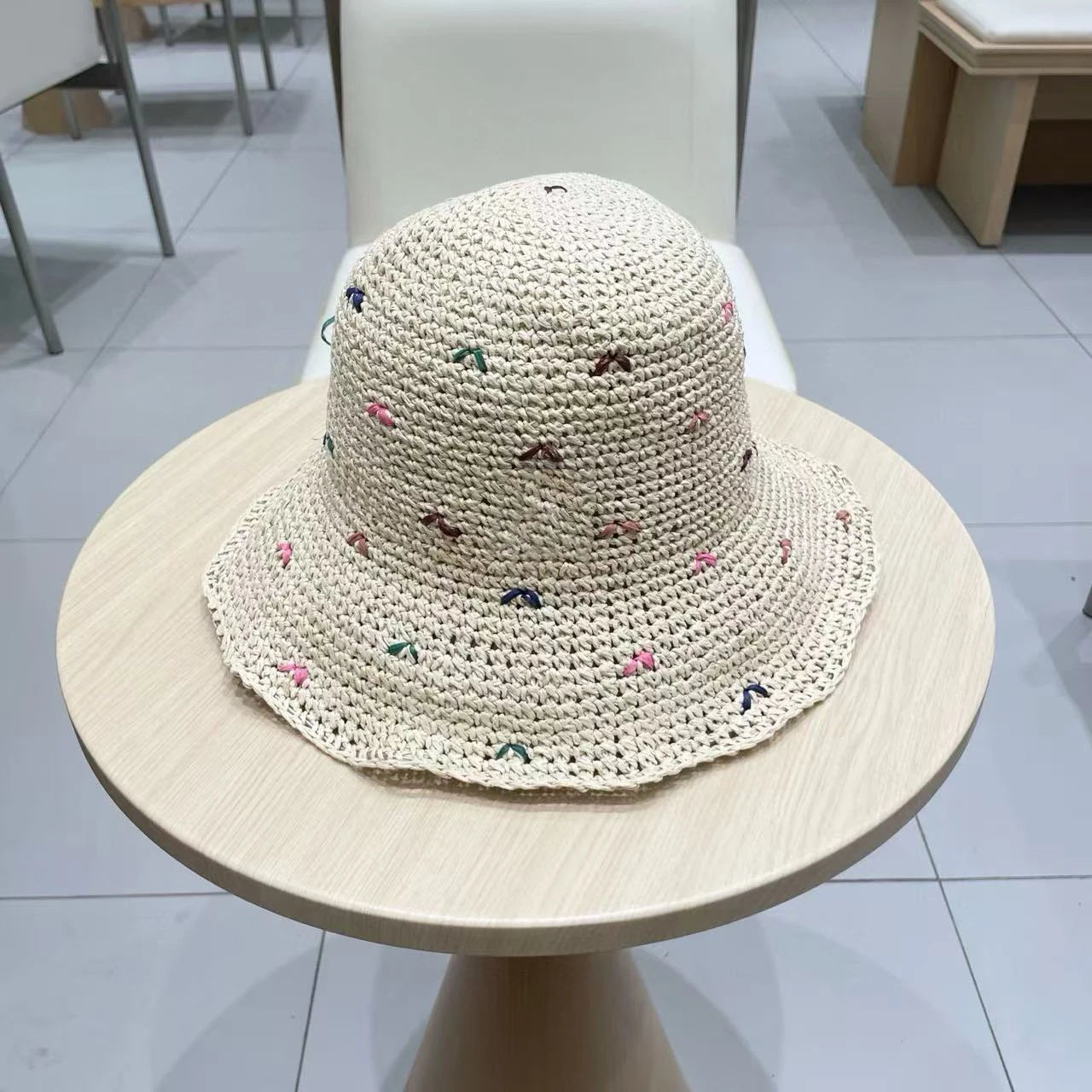 Colorful Braided Wide Brim Straw Hat for Women, 2025 Spring/Summer Oversized Flattering Beach Sun Hat with Fisherman Design Gift